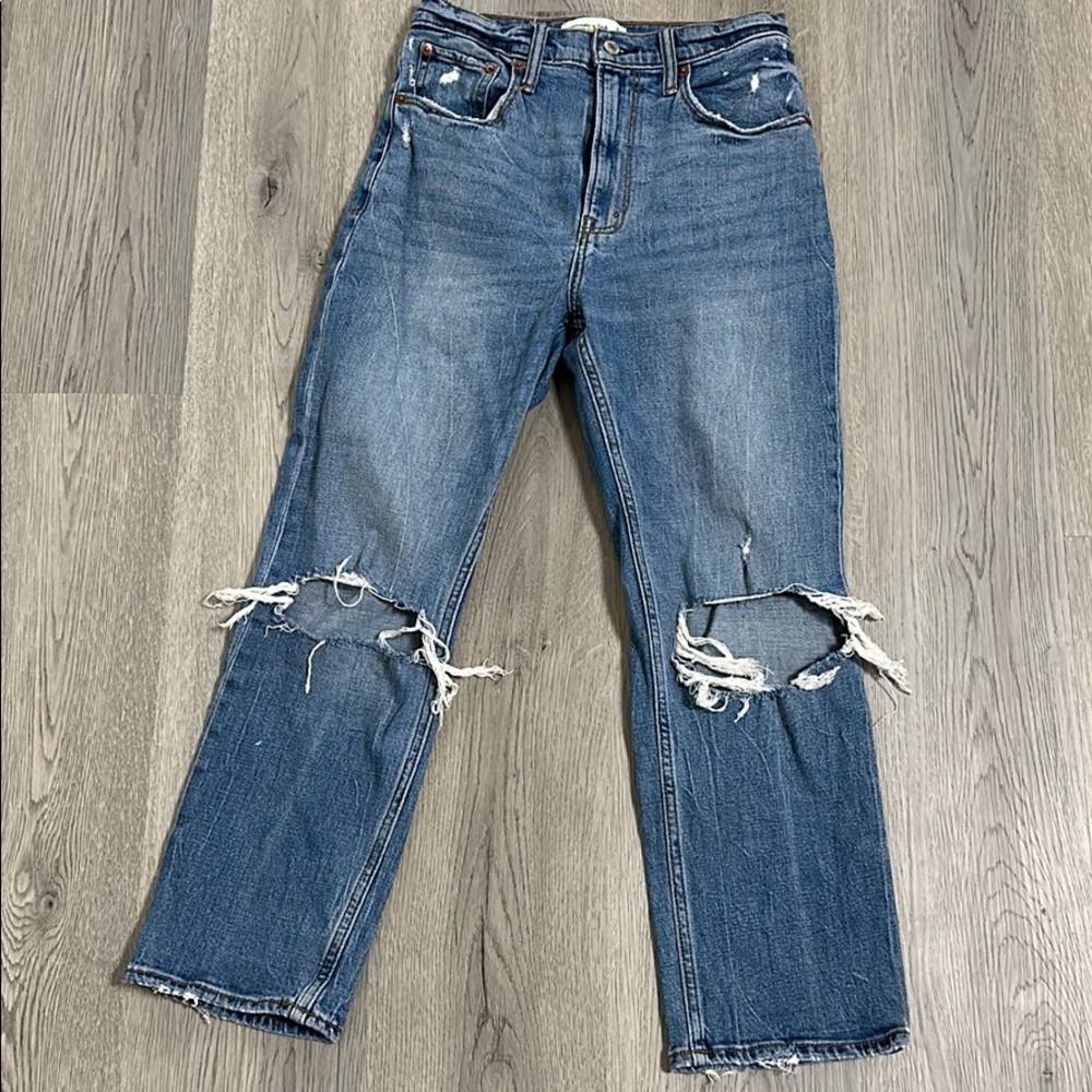 Abercrombie & Fitch ankle high rise jeans